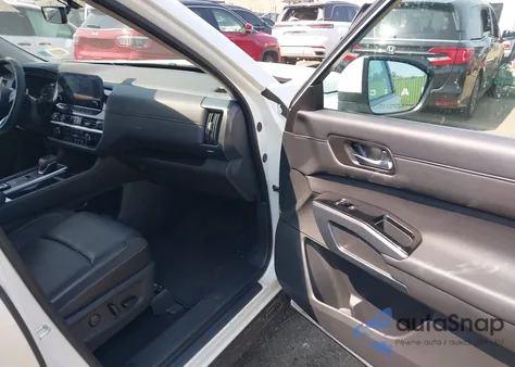 2024 Nissan Pathfinder Sl 4Wd z USA, uszkodzony, nr VIN 5N1DR3CC2RC290893